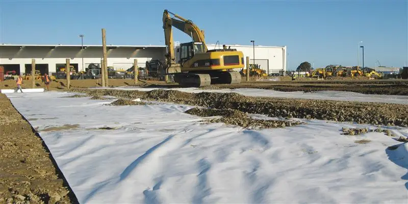 Vải Địa Kỹ Thuật Cần Kiểm Tra Những Yếu Tố Nào Để Đảm Bảo Chất Lượng và Hiệu Quả