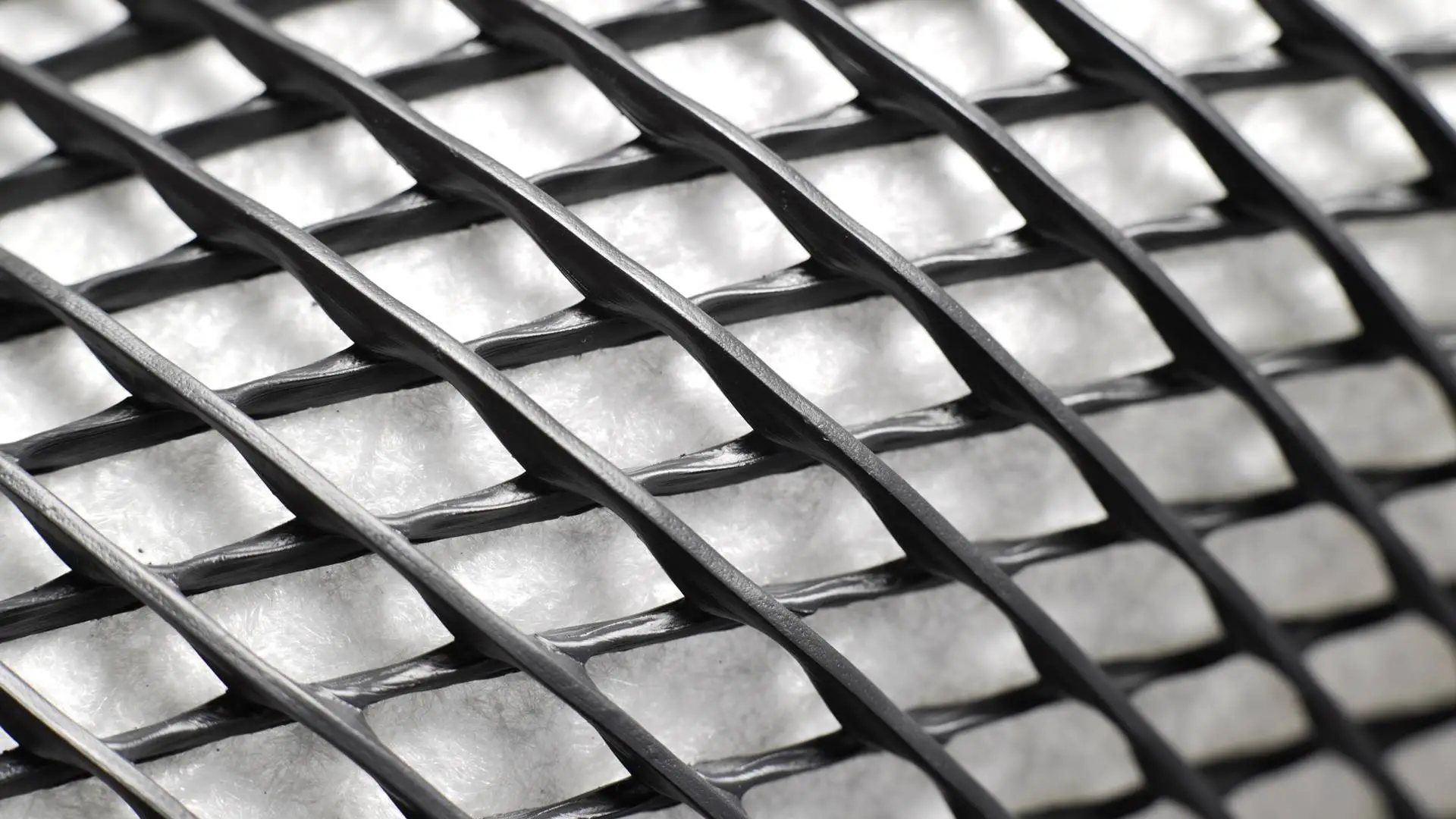 Khi nào cần thí nghiệm độ thấm vải địa kỹ thuật để đảm bảo chất lượng công trình?