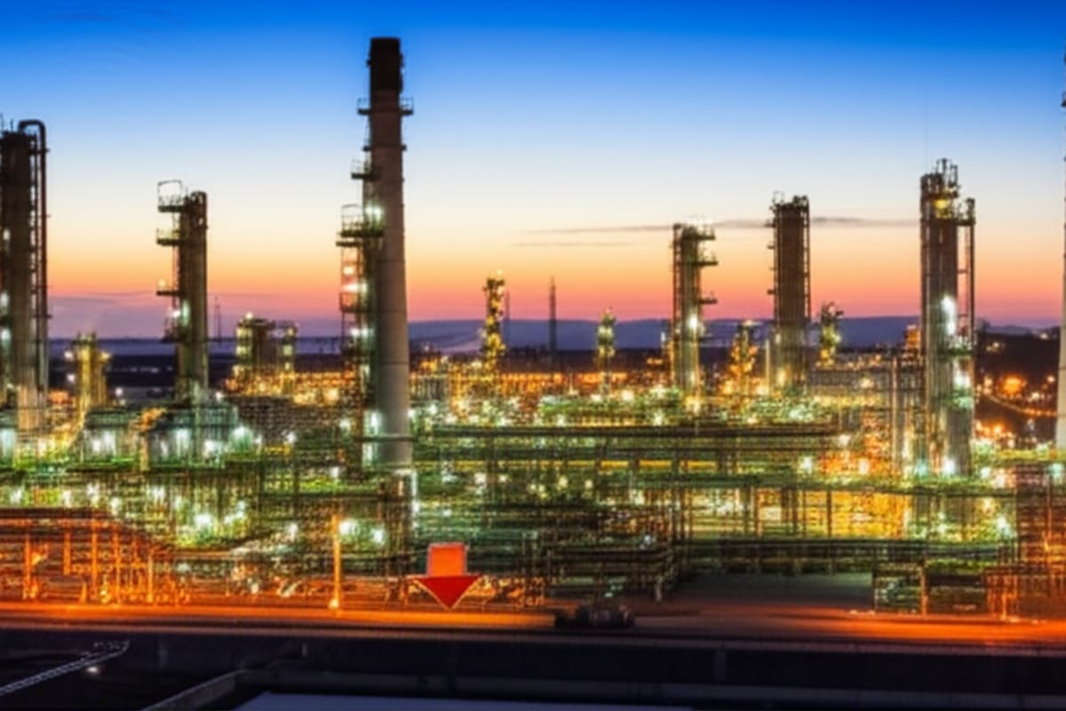 OPEC+ Nears Modest November Output Hike Amid Market Share Push