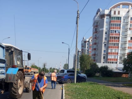 Коммунальные службы г.о. Саранск продолжают работы по уборке и благоустройству городских территорий в круглосуточном режиме