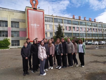 Ученики Саранской школы № 28 в рамках проекта «Билет в будущее» посетили Музей истории светотехники «Лисма»