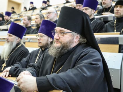 Клирики Саранской епархии получили дипломы профпереподготовки по программе «Педагог дополнительного образования»