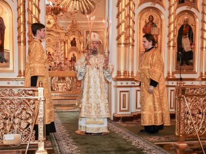 В Неделю 28-ой по Пятидесятнице, митрополит Зиновий возглавил Божественную Литургию в кафедральном соборе