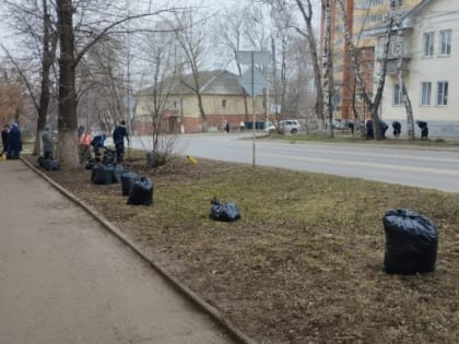 В Саранске продолжаются весенние субботники