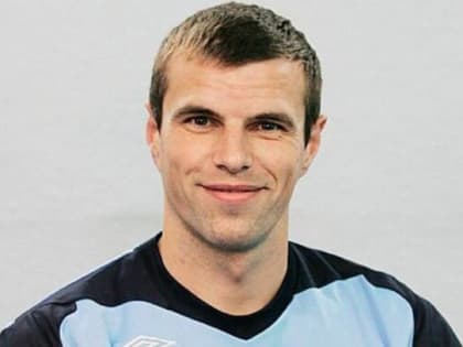 Умер футболист и вратарь Вениамин Мандрыкин