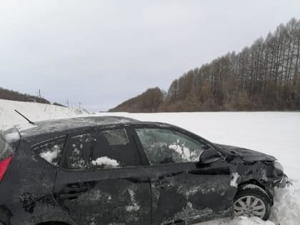 В Старый Новый год иномарка съехала в кювет на трассе в Мордовии, пострадали две женщины и ребенок