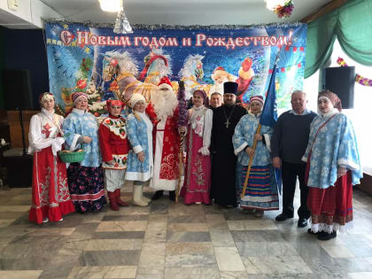 В Чамзинском РДК прошла Рождественская ёлка для малоимущих и многодетных семей