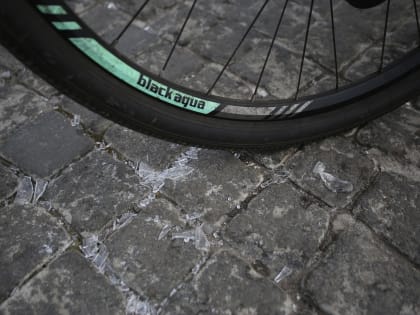 Кто ответит за разбитое окно?