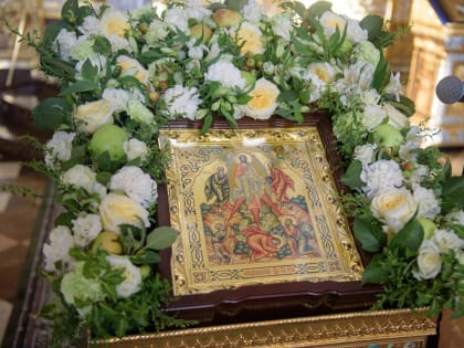 Митрополит Саранский и Мордовский Зиновий совершил Всенощное Бдение в Кафедральном соборе святого праведного воина Феодора Ушакова