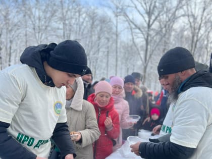 Мусульмане накормили горожан на Дне здоровья