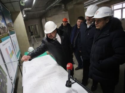 Артём Здунов и Антон Котяков осмотрели здание строящегося дома-интерната для престарелых и инвалидов в Краснослободском районе