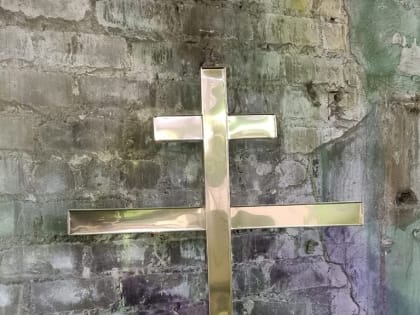 Строительство часовни в честь преподобного Серафима Саровского не останавливалась и в снежную пору