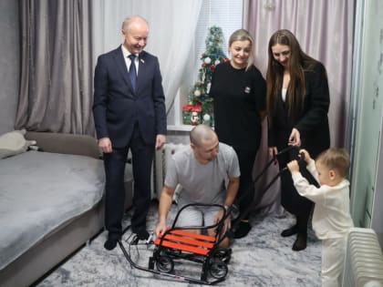 Сергей Вдовин вручил подарки братьям Матвеевым из Саранска