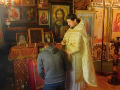 В Мордовии осужденные в колонии-поселении №14 исповедались и причастились