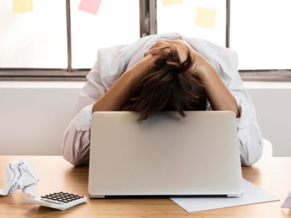 Врач рассказал, о каком жутком недуге говорят бессонница и сухость кожи