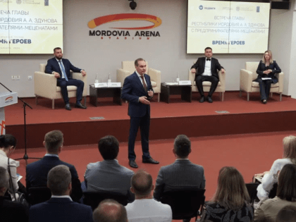 Глава Мордовии обсудил развитие региона на премии «Время героев»