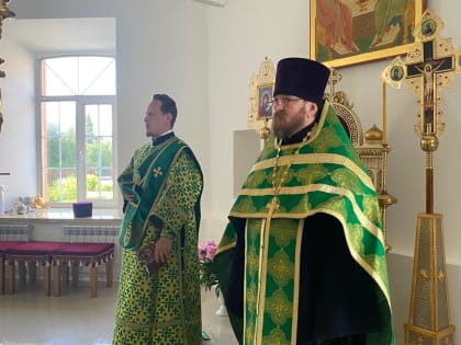 Всенощное бдение в Никольском кафедральном соборе г.Ардатова накануне праздника Святой Троицы