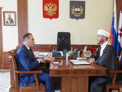 Глава республики встретился с муфтием Духовного управления мусульман Мордовии Раилем Асаиновым