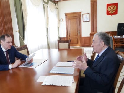 Артём Здунов и Эвир Боксимер обсудили планы по запуску в республике новых производств