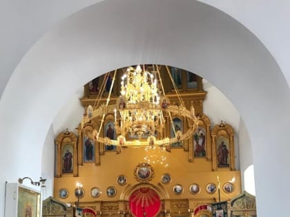 В Кемлянском храме продолжается сборка иконостаса