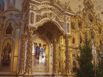 В Кафедральном соборе Саранска установили новую раку для мощей почитаемого святого 