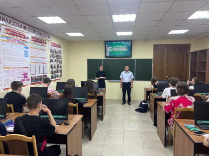 В нашей автошколе - новая группа будущих водителей легковых автомобилей