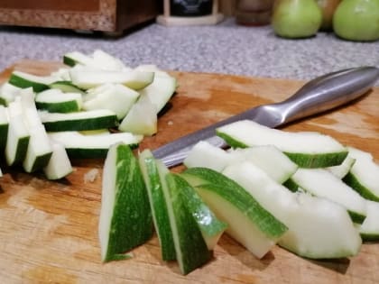 Готовим с «ИМ» аджику из кабачков 