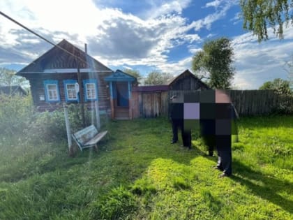 Односельчане-грабители: в Мордовии мужчина и женщина силой забрали у пенсионерки 135 тыс. рублей