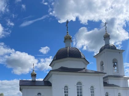 Архипастырь провел экскурсию по Спасо-Преображенской Спиридоновой пустыни с.Старцев Угол Большеигнатовского района для гостей из Нижегородской области