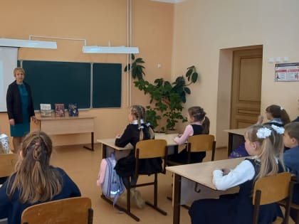 В преддверии Покрова Пресвятой Богородицы в Большеигнатовской СОШ прошел открытый урок о празднике