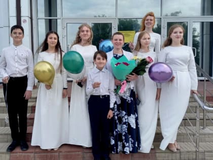 В Ардатовском РДК состоялся первый сольный концерт ансамбля «Юность» Никольского кафедрального собора г.Ардатова