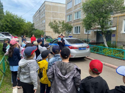 Сотрудники Госавтоинспекции Мордовии провели профилактические мероприятия и напомнили школьникам о необходимости соблюдения ПДД