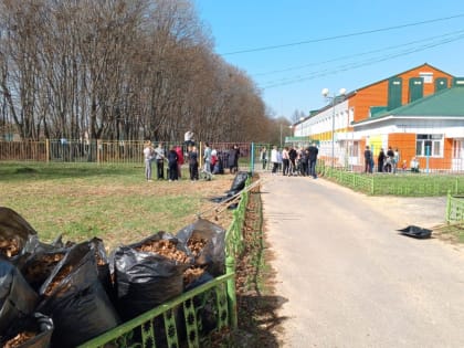 Жители села Горяйновка Октябрьского района приняли активное участие в субботнике в рамках акции 