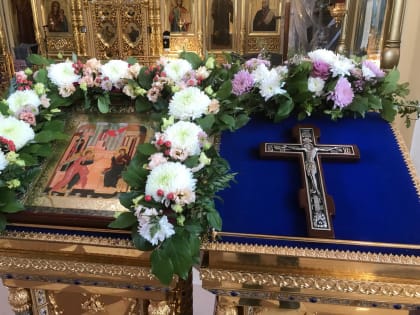 Митрополит Зиновий совершил Пассию в Казанском храме города Саранска