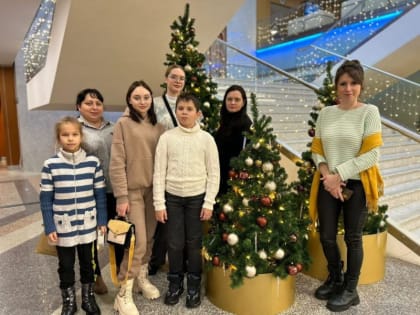 Семьи военнослужащих из Мордовии побывали на спектакле «Щелкунчик» в Большом театре России и в «Зимней сказке»