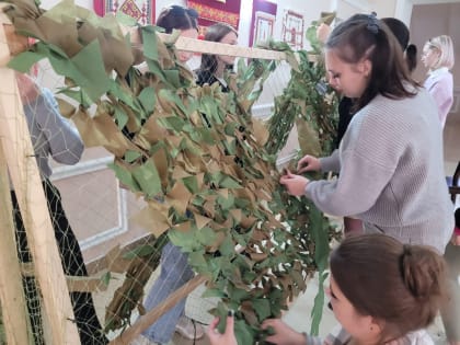 Во Дворце культуры городского округа Саранск проходит акция #ПлетёмВместе