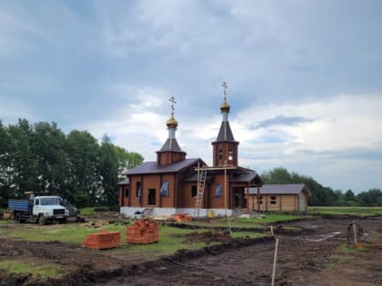 Архипастырь совершил рабочий визит на Архиерейское подворье Спасо-Преображенской пустыни с.Старцев Угол Большеигнатовского района