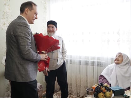 Глава Мордовии поздравил со 100-летним юбилеем жительницу Белозерья