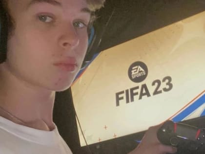 Константин Егоров побеждает в Суперфинале ЮФЛ по игре FIFA