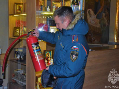На Рождество в храмах Мордовии дежурили 200 сотрудников МЧС