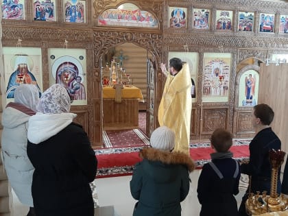 Волонтеры молодежного движения «Милосердие» и учащиеся Ардатовской школы-интернат для слабовидящих посетили храм Новомучеников и Исповедников Российских г.Ардатова