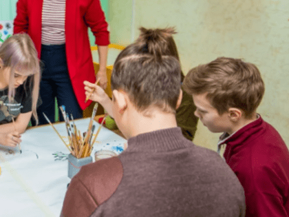 В Пролетарском районе проводятся  занятия психолога ГБУЗ РМ «РНД» с подростками