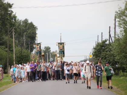 В Ичалковском благочинии состоялся традиционный Крестный ход на Крутую гору