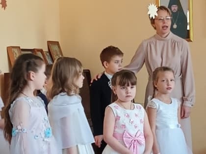 В воскресной школе Благовещенского прихода п.Комсомольский Чамзинского района прошла Рождественская ёлка