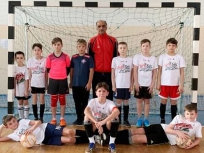 В районах республики стартовали мини-футбольные баталии