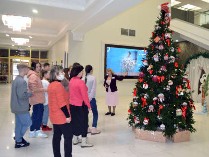 Зимние ангелы в музейном хороводе