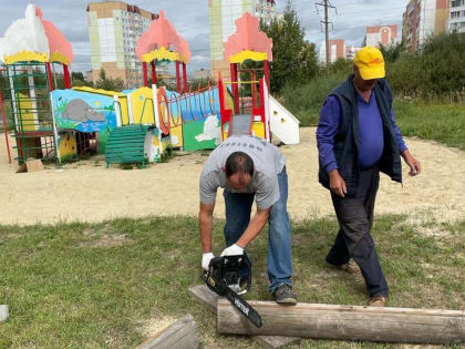 На приходе праведного Иоанна Кронштадтского завершено строительство детской площадки