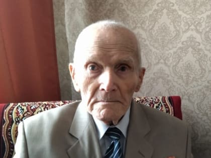 С Днем Великой Победы поздравляем ветерана Юрия Николаевича Смирнова!