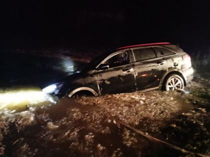 На трассе в Мордовии подтопило дорогу