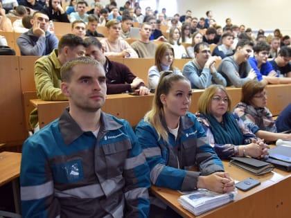 Студенты МГУ им. Н.П. Огарева встретились со своими будущими работодателями